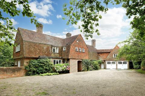 Penn Road, Beaconsfield, HP9 6 bed detached house for sale
