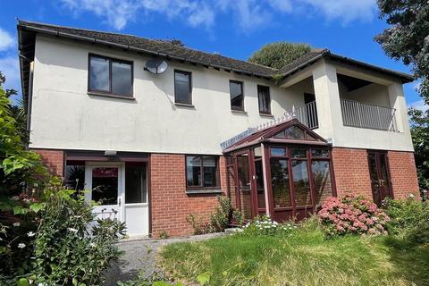 Falmouth TR11 4 bed detached house for sale