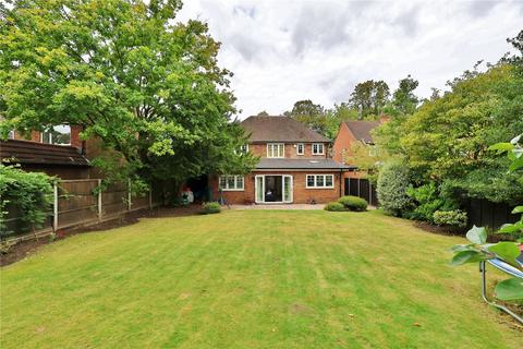 Egley Road, Woking, Surrey, GU22 4 bed detached house for sale