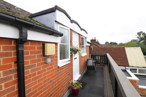 Sussex Road, Haywards Heath, RH16 1 bed flat for sale