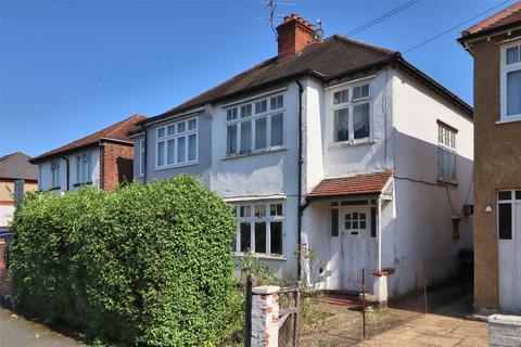 Kingsway, Surrey GU21 3 bed semi