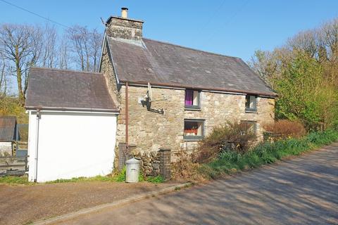 Llangadog CARMARTHENSHIRE 2 bed detached house for sale