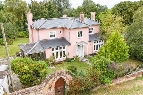 The Croft, Sudbury, Suffolk, CO10 3 bed detached house for sale
