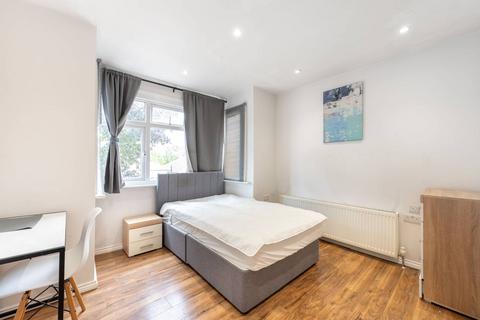 Eton Avenue, Sudbury, Wembley, HA0 6 bed semi