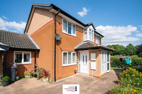 St. Albans Court, Wickersley, Rotherham 2 bed apartment for sale