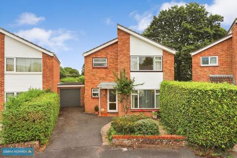 DEANE DRIVE 3 bed detached house for sale