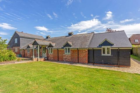 Quemerford Gate, Calne, Wiltshire, SN11. 4 bed barn conversion for sale