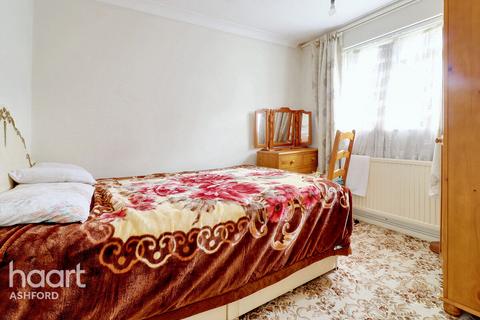 Broadhurst Drive, Ashford 3 bed detached bungalow for sale