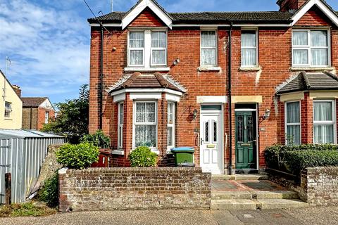 Linden Road, Littlehampton BN17 3 bed end of terrace house for sale