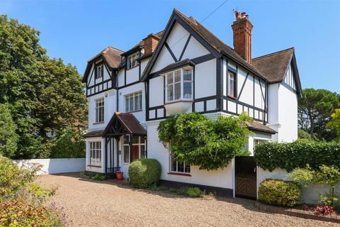 7 bedroom detached house for sale