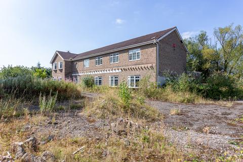 7 bedroom detached house for sale