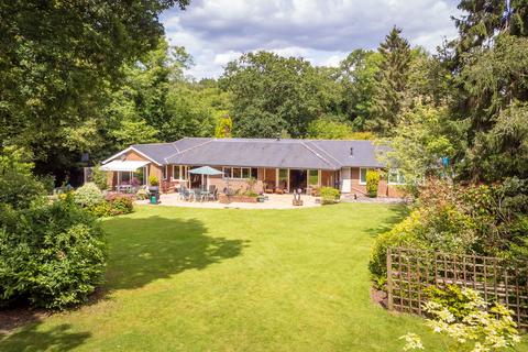 Horsham Road, Dorking RH5 5 bed detached house for sale