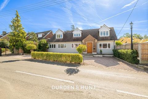 Bournebridge Lane, Stapleford Abbotts 4 bed detached house for sale