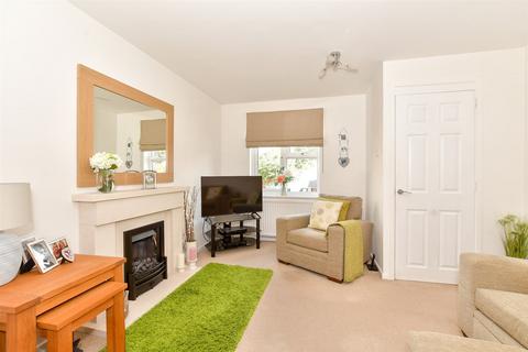 Green Way, Tunbridge Wells, Kent 2 bed semi