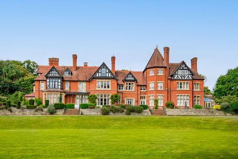 Temple Grafton B49 3 bed character property for sale