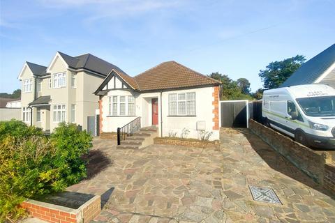 Baldwyns Park, Bexley, Kent, DA5 2 bed bungalow for sale