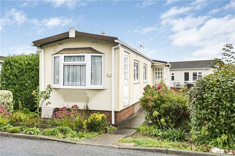 Penton Park, Chertsey, Surrey, KT16 2 bed bungalow for sale