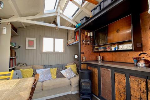 West Beach, Whitstable, Kent Chalet for sale