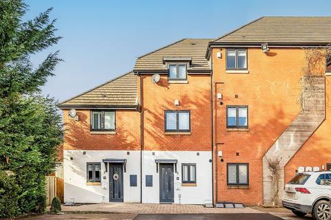 Trinity Way, Shirley, B90 3 bed terraced house for sale