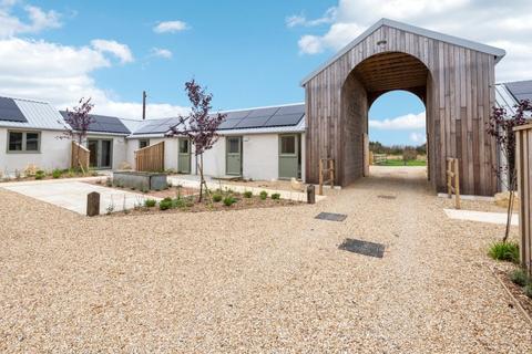 Oxford Road, Burford, Oxfordshire, OX18 2 bed terraced house for sale