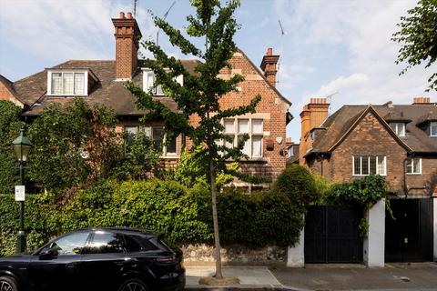 7 bedroom detached house for sale