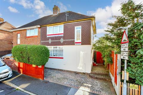 Hadleigh Road, Portsmouth, Hampshire 3 bed semi