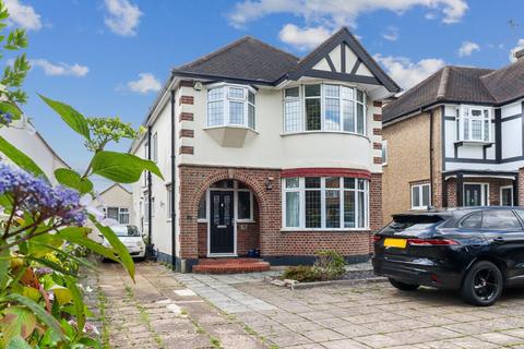 Ridge Lane, Watford, WD17 5 bed detached house for sale