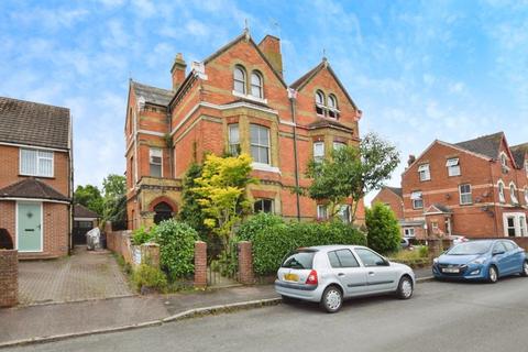 Princes Square, St Thomas, Exeter 6 bed semi