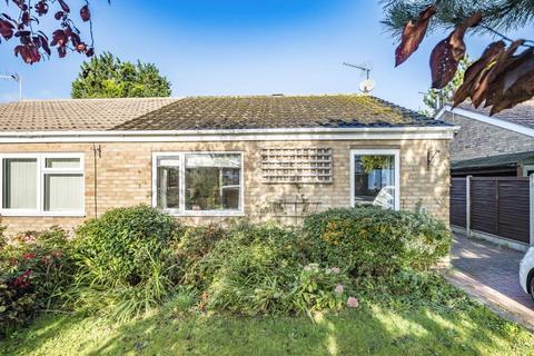 Bicester,  Oxfordshire,  OX26 2 bed semi