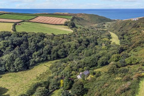 Hartland, Bideford 2 bed bungalow for sale