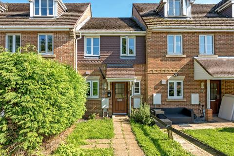 Weycombe Road, Haslemere, GU27 2 bed terraced house for sale