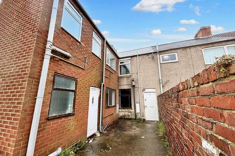 Hawthorn Road, Ashington... 2 bed flat for sale