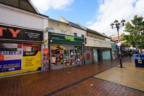 High Street, Grays 2 bed flat for sale