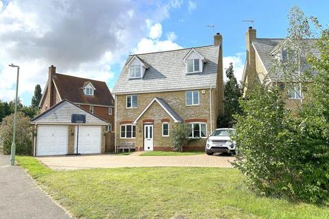 5 bedroom detached house for sale