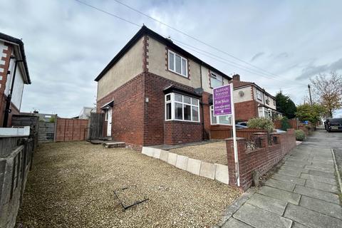 Chadderton Park Road, Oldham OL9 2 bed semi