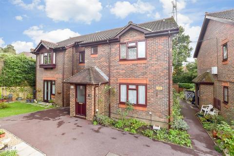 Alexandra Road, Heathfield, East Sussex 1 bed ground floor flat for sale