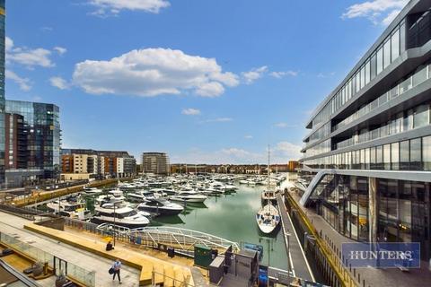 Maritime Walk, Ocean Village... 3 bed apartment for sale