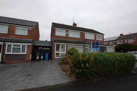Whernside Avenue, Greater Manchester OL6 3 bed semi