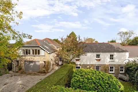 St Gluvias, Penryn TR10 6 bed cottage for sale