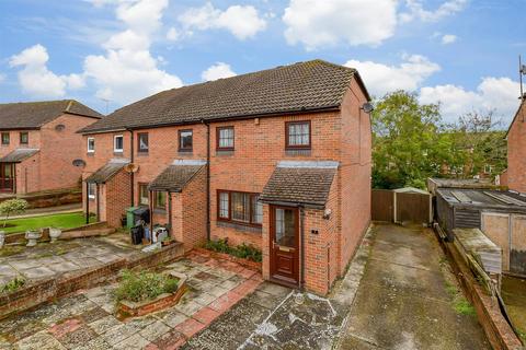 Bishops Close, Nettlestead... 2 bed end of terrace house for sale