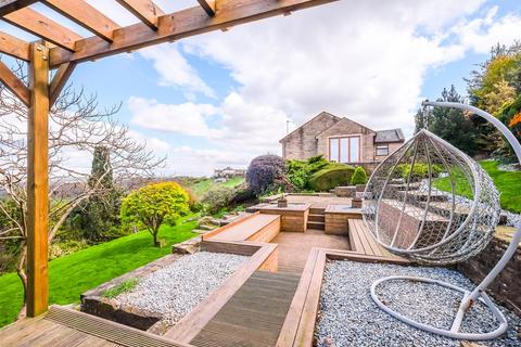 Hill Crest, Banks End Road, Elland 3 bed detached bungalow for sale