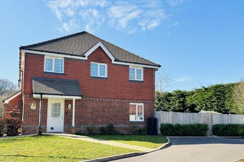 The Croft, Godalming GU8 2 bed semi