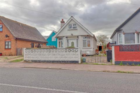 Jaywick CO15 1 bed bungalow for sale