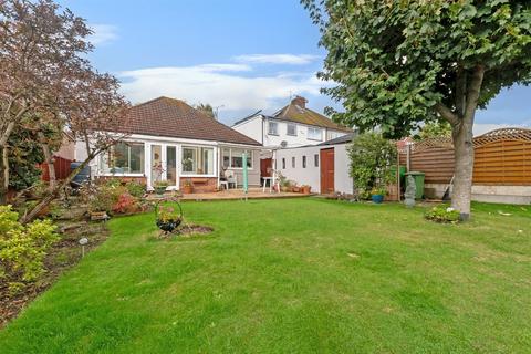 Buckingham Avenue, Welling, Kent 2 bed detached bungalow for sale