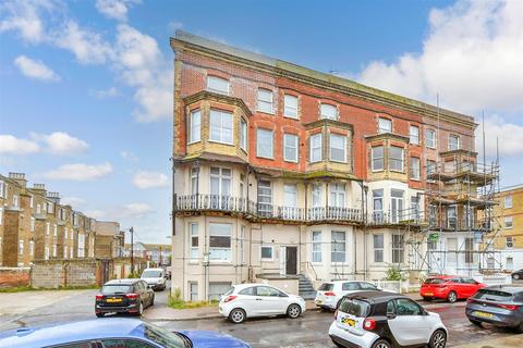 Edgar Road, Cliftonville, Margate, Kent 2 bed flat for sale