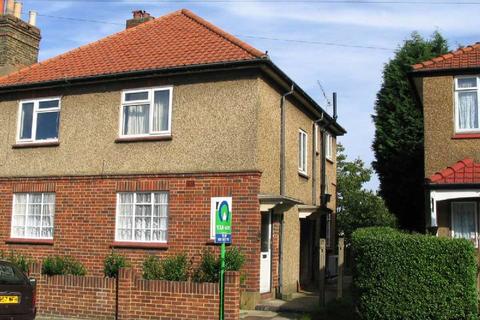 Hilldrop Road, Bromley BR1 2 bed flat for sale