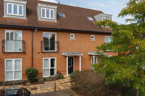 Lilley Mead, Redhill 3 bed terraced house for sale