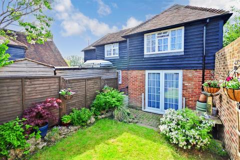 Benover Road, Yalding, Maidstone, Kent 3 bed character property for sale