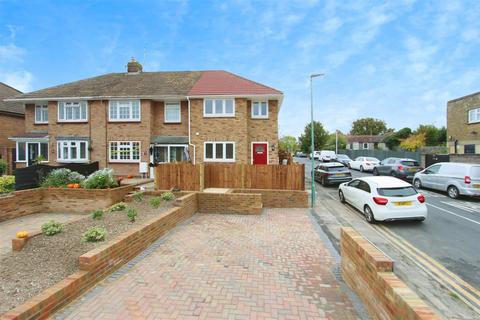 Maidstone Road, Rainham, Gillingham 2 bed end of terrace house for sale