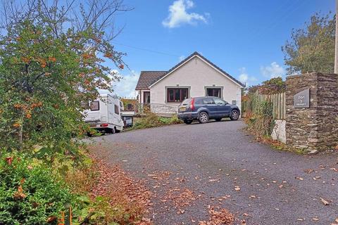 Adpar, Newcastle Emlyn, Ceredigion... 3 bed detached bungalow for sale